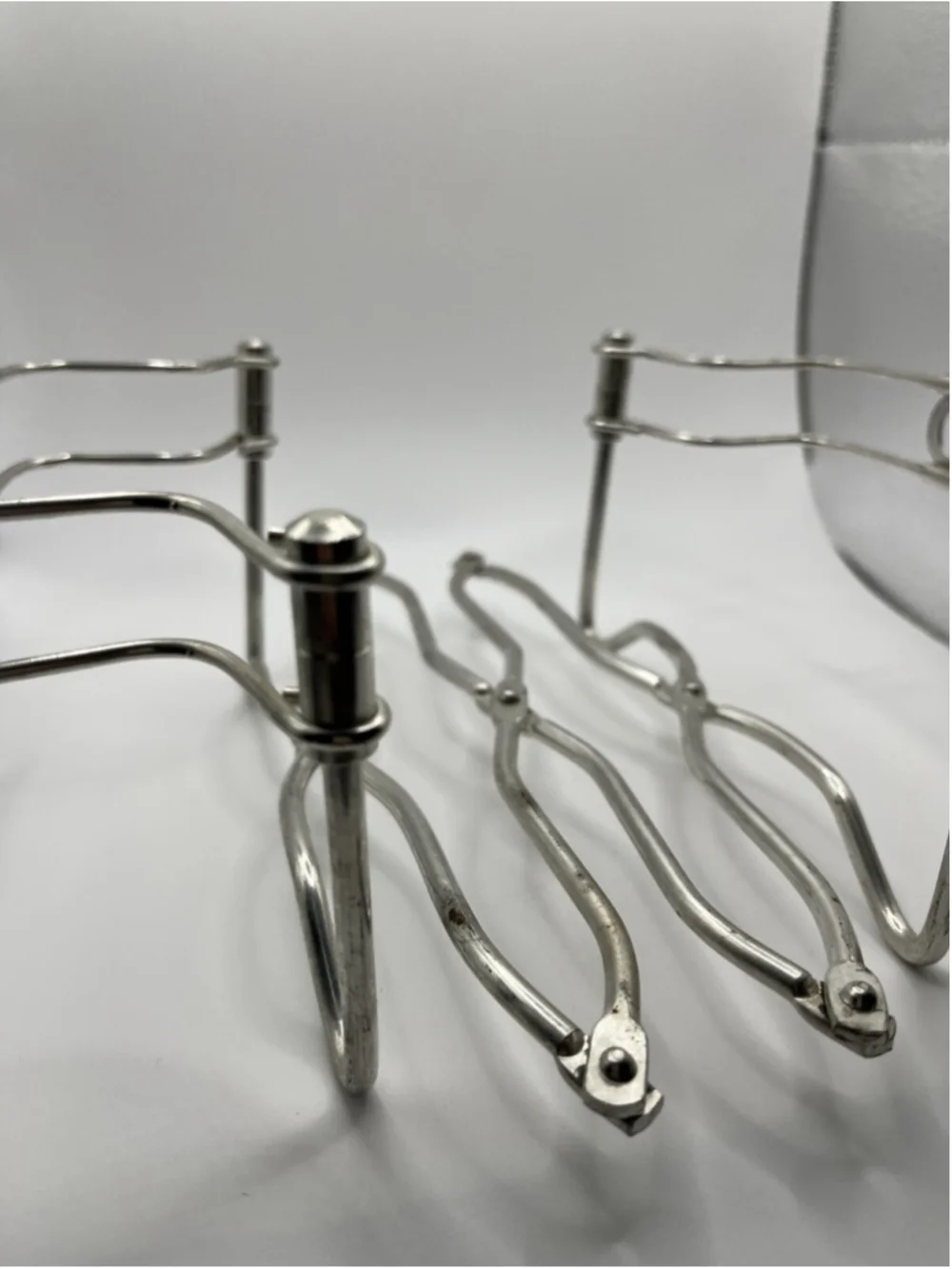 VINTAGE Chrome Silver Expandable Metal Trivet Casserole/Dish Holder ITALY SEE